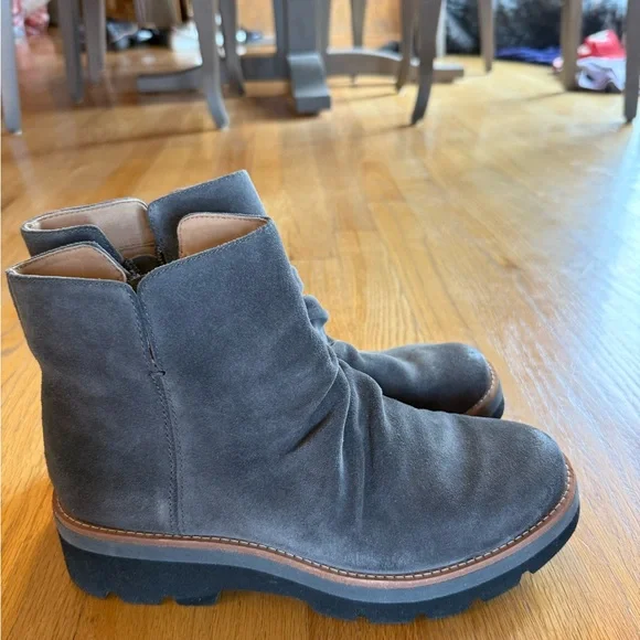 Sofft Women's Smoke Heeled Boots - Picture 2 of 4